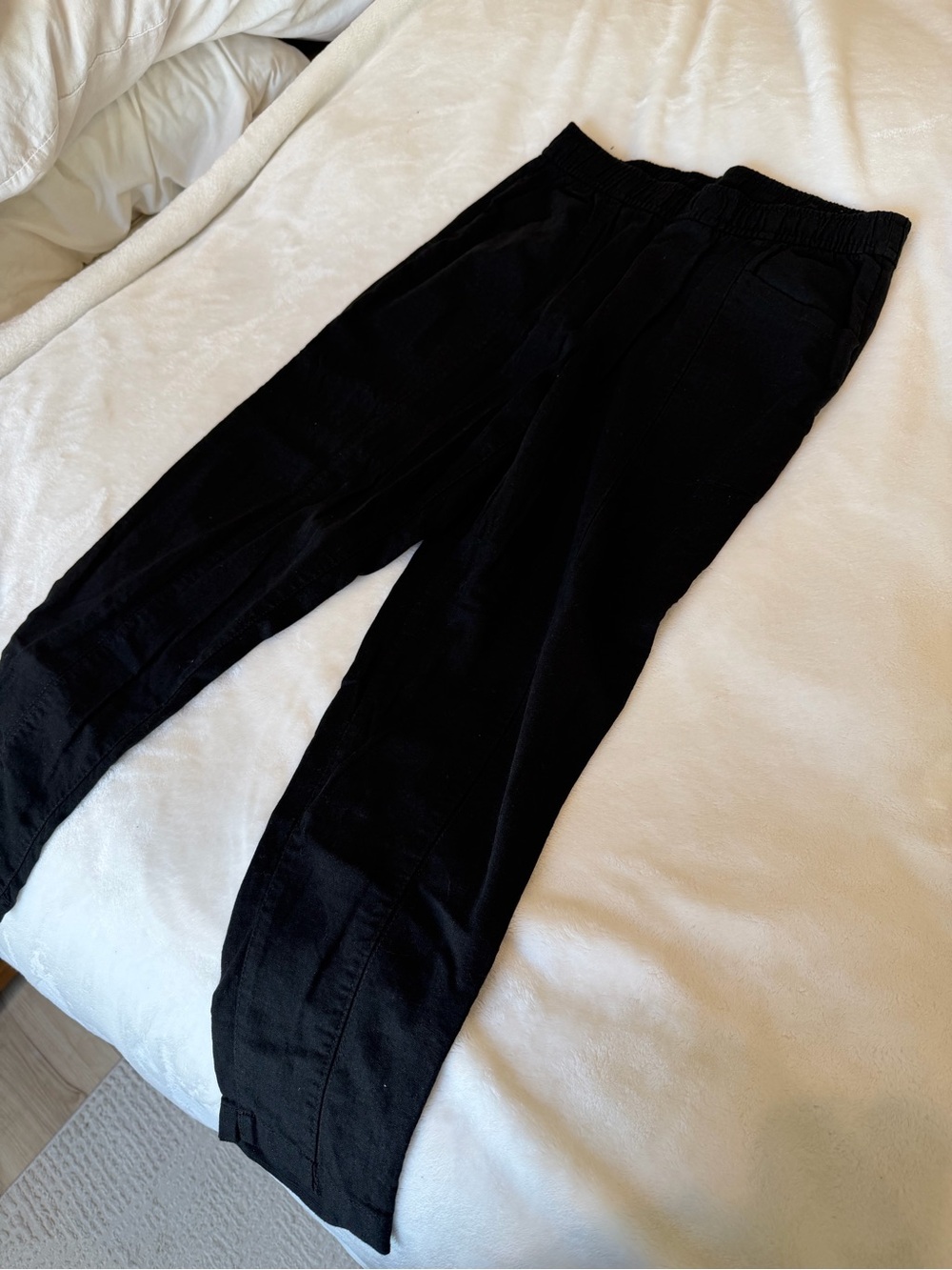 Women's Black Elastic-Waist Casual Pants